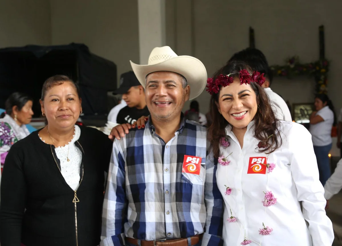Evento de PSI en Tepango de Rodríguez con Nadia Navarro y vecinos del municipio