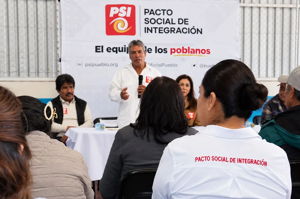 Lorenzo Bautista Ventura, coordinador municipal de PSI Calpan, originario de San Lucas Atzala, quien regresó a su comunidad para servir